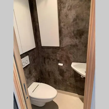 Logement De 3 Chambres à 10 Mins à Pieds Du Centre Du Village Et De La Plage Des Canoubiers