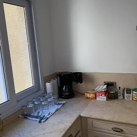 Logement De 3 Chambres A 10 Mins A Pieds Du Centre Du Village Et De La Plage Des Canebiers Апартаменты Сен-Тропе