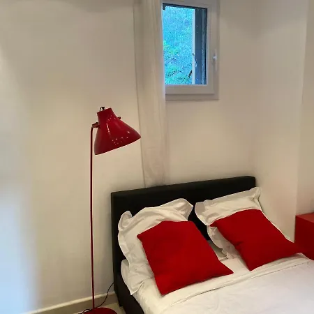 Logement De 3 Chambres à 10 Mins à Pieds Du Centre Du Village Et De La Plage Des Canoubiers *